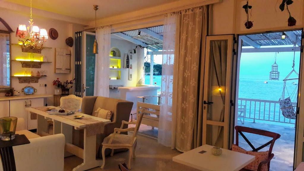 Bloom Villa By The Sea (Adults Only) Agia Pelagia  Luaran gambar